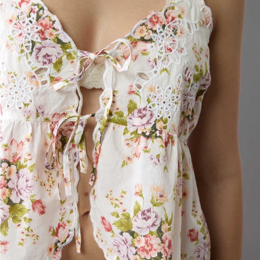 American eagle floral tie top